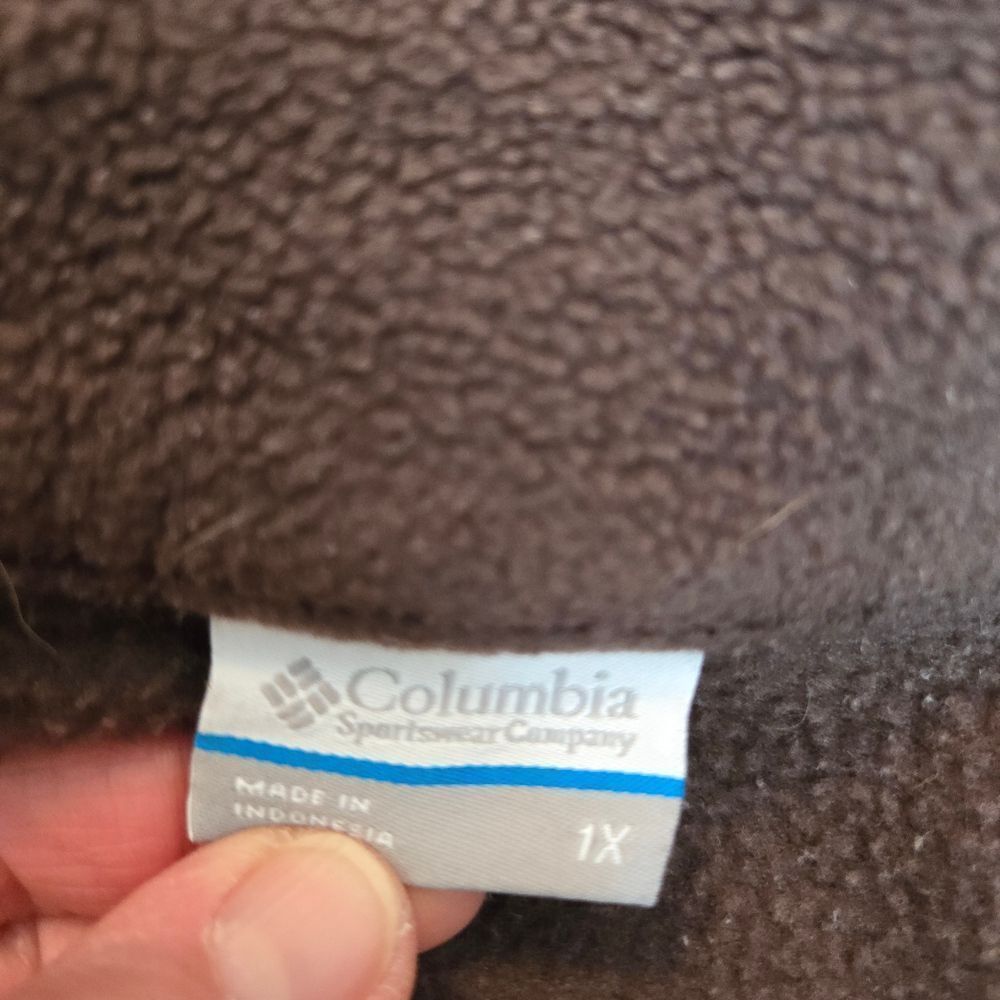 Columbia Chocolate Fleece Outerwear - Picture 2 of 4